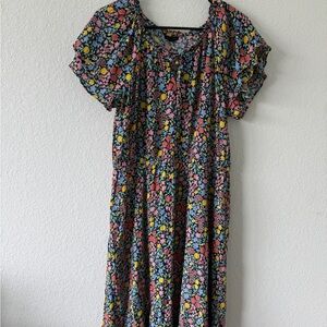 Talbots size 12 FLORAL GATHERED TIE NECK DRESS